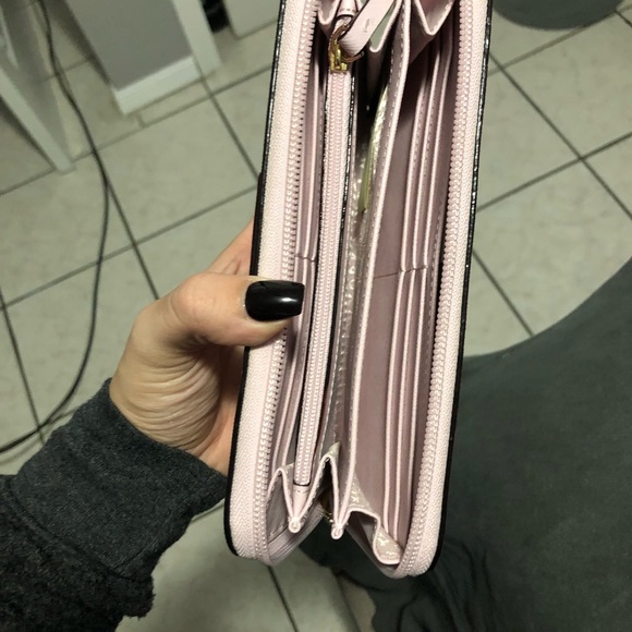 Kate Spade Wallet - Picture 2 of 3